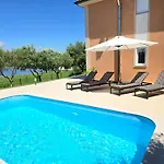 Apartmán Olive Garden, With A Private Pool Banjole